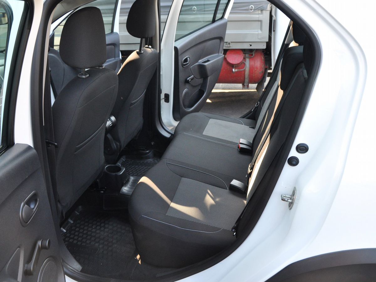 Renault Logan Stepway 2019 — изображение 13