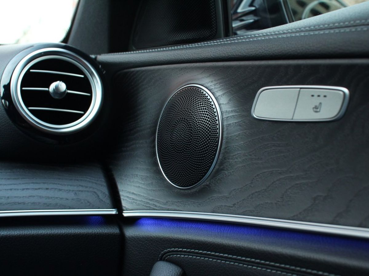 Mercedes-Benz E-класс 2019 — изображение 23