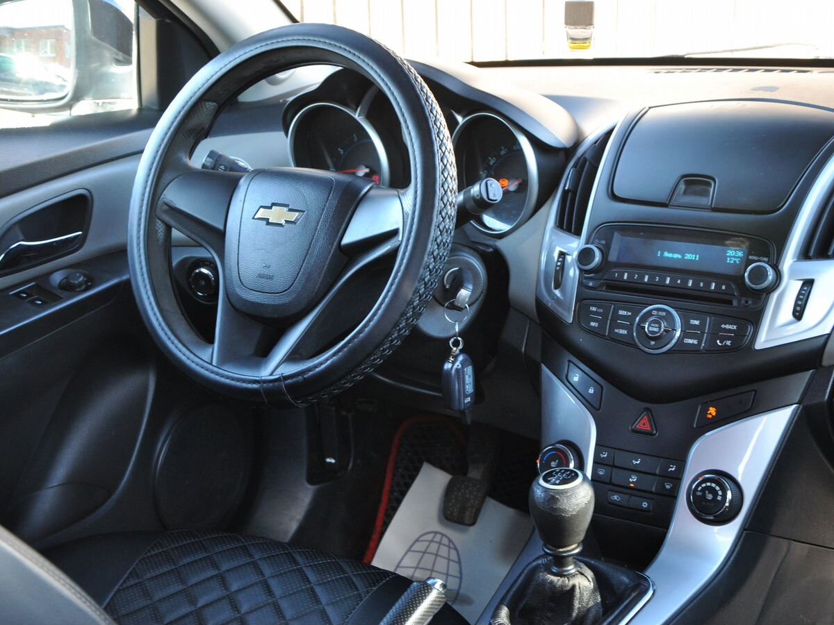 Chevrolet Cruze 2012 — изображение 11