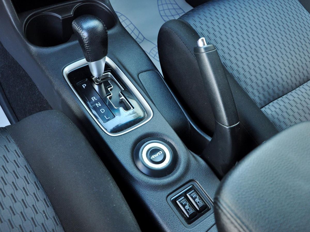 Mitsubishi Outlander 2013 — изображение 15