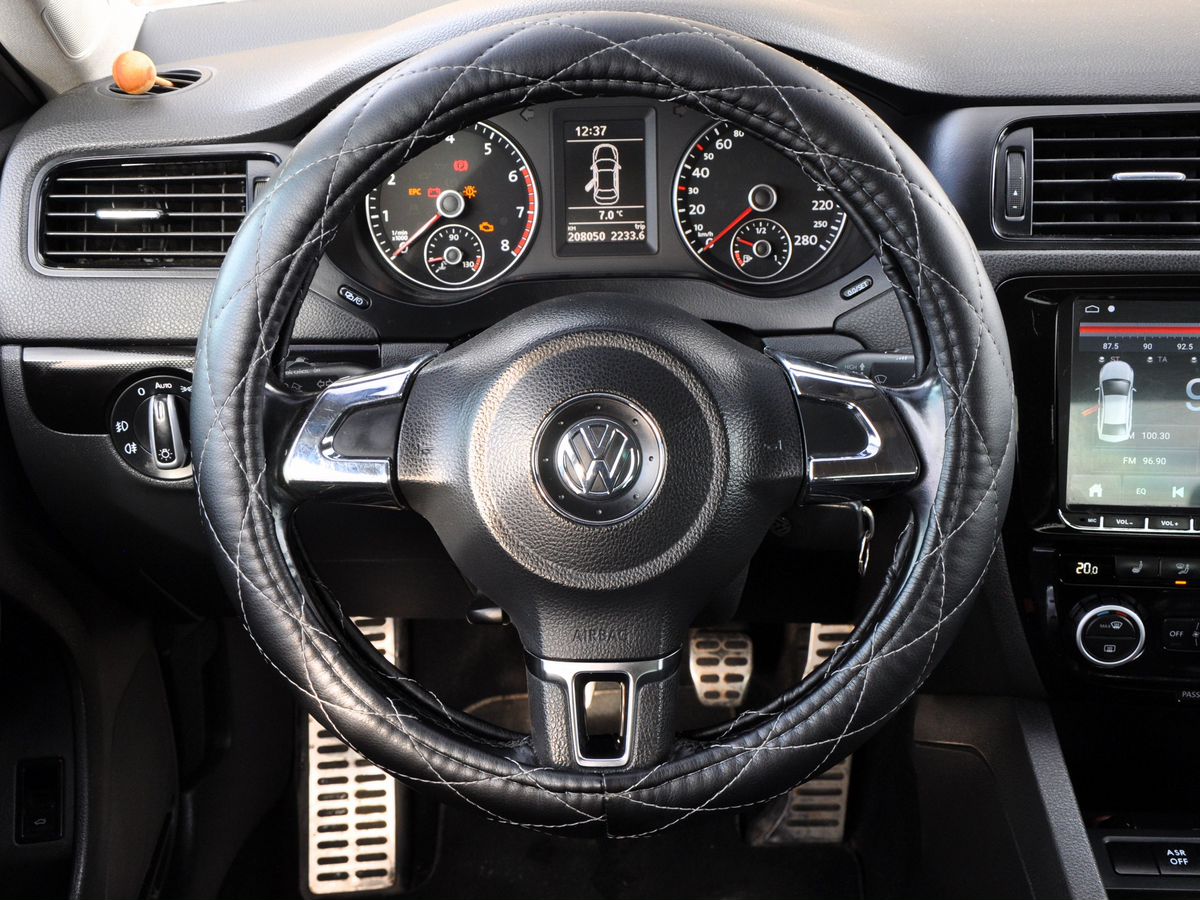 Volkswagen Jetta 2012 — изображение 13