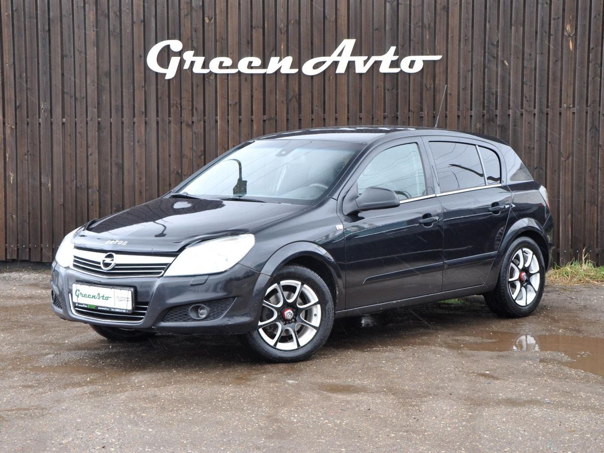 Opel Astra 2012