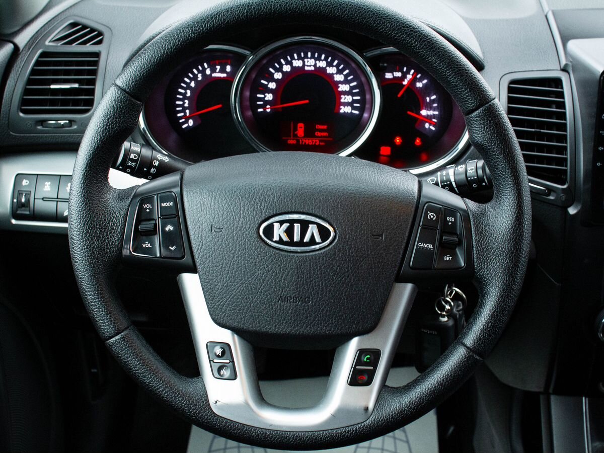Kia Sorento 2012 — изображение 13