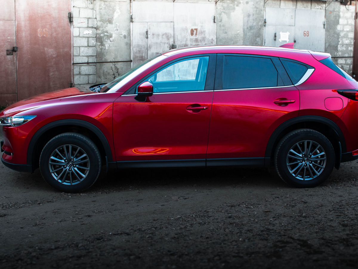 Alternative view of Mazda CX-5 2017