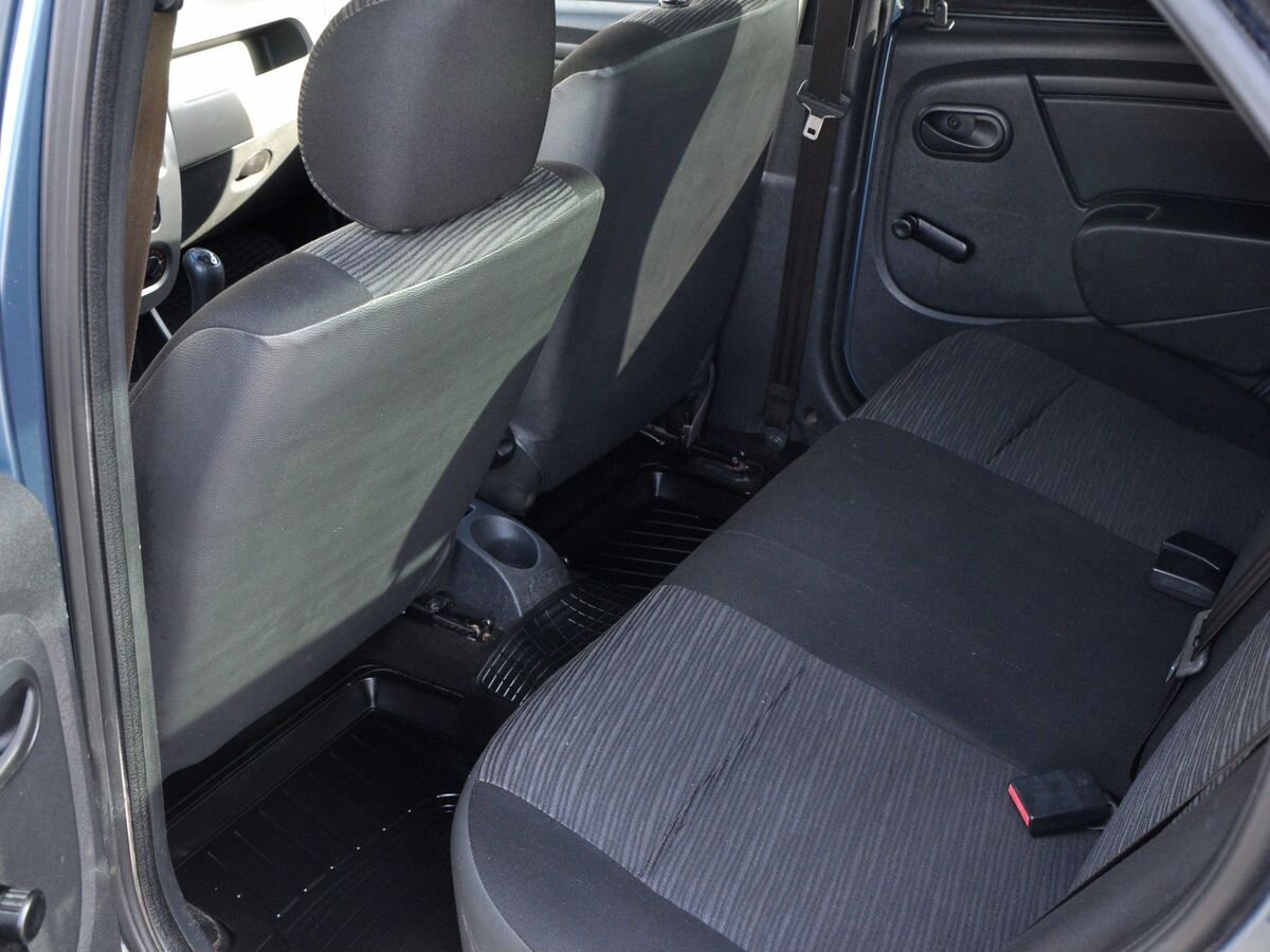 Renault Logan 2012 — изображение 11
