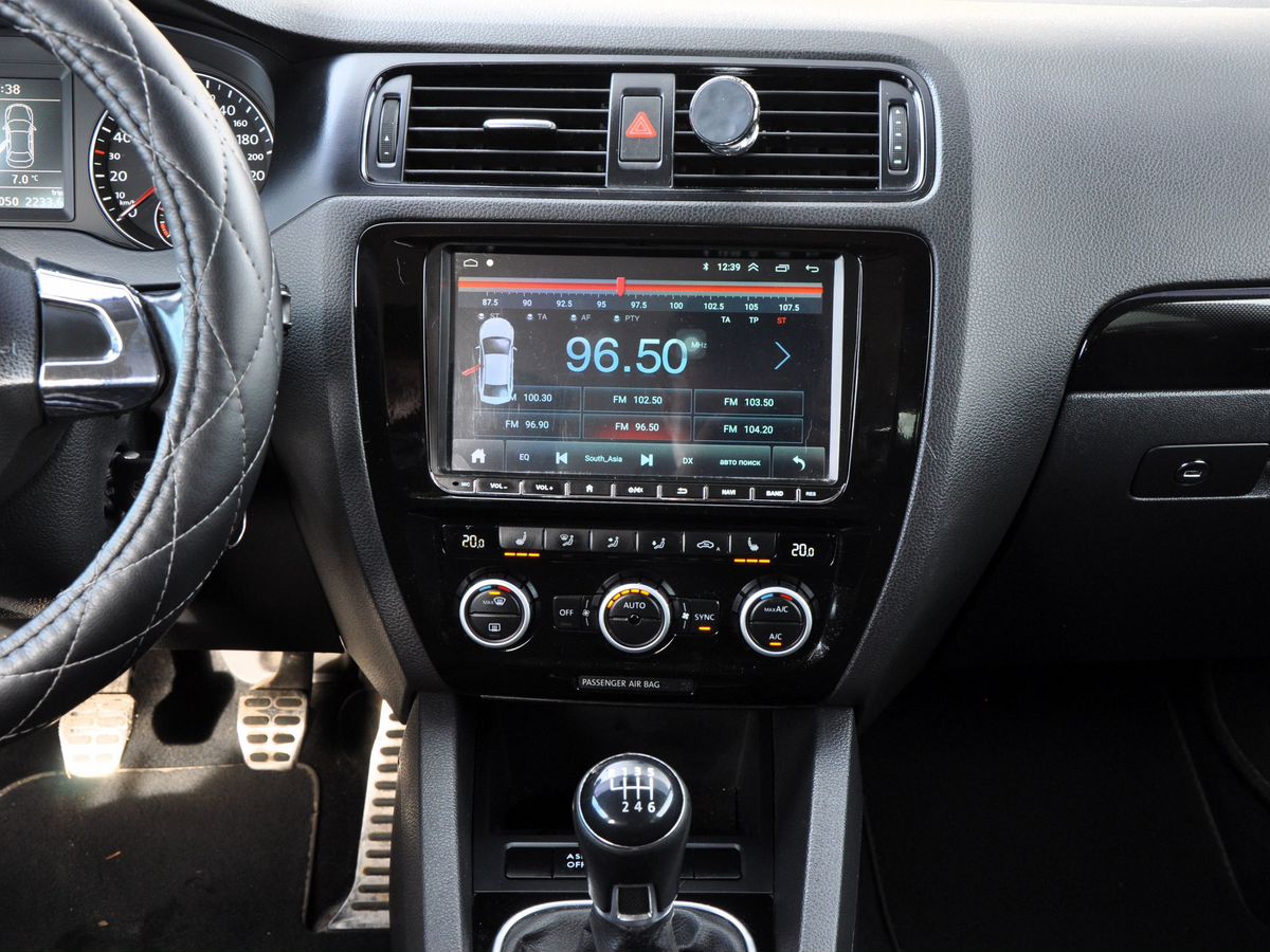 Volkswagen Jetta 2012 — изображение 14
