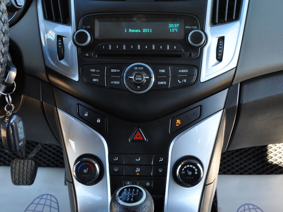 Chevrolet Cruze 2012 — изображение 16