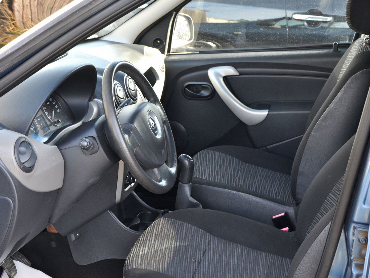 Renault Logan 2012 — изображение 10