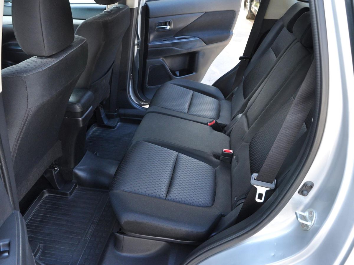 Mitsubishi Outlander 2013 — изображение 16
