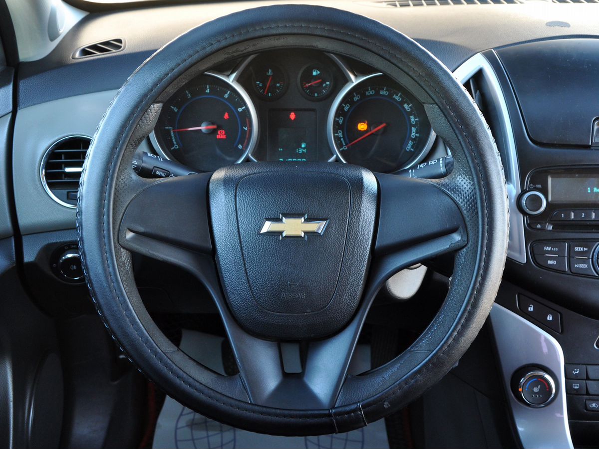 Chevrolet Cruze 2012 — изображение 15