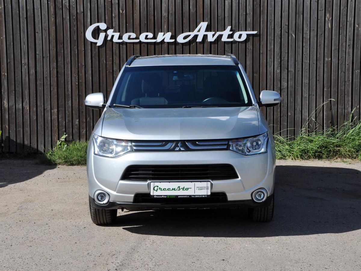 Mitsubishi Outlander 2013 — изображение 9